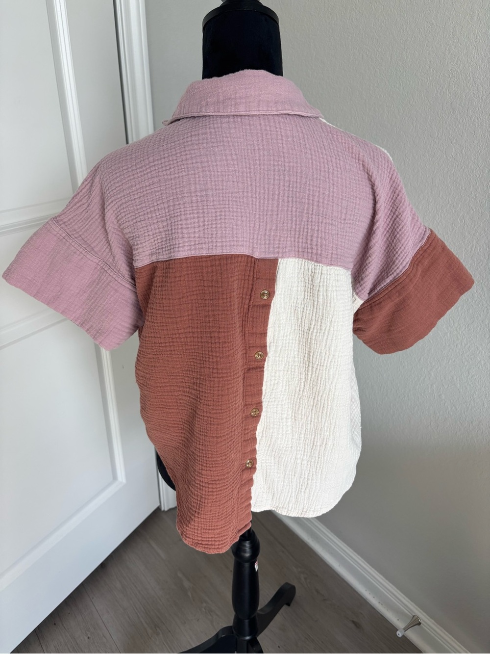 ENTRO Color Block Style Top Size Large - Picture 3 of 4
